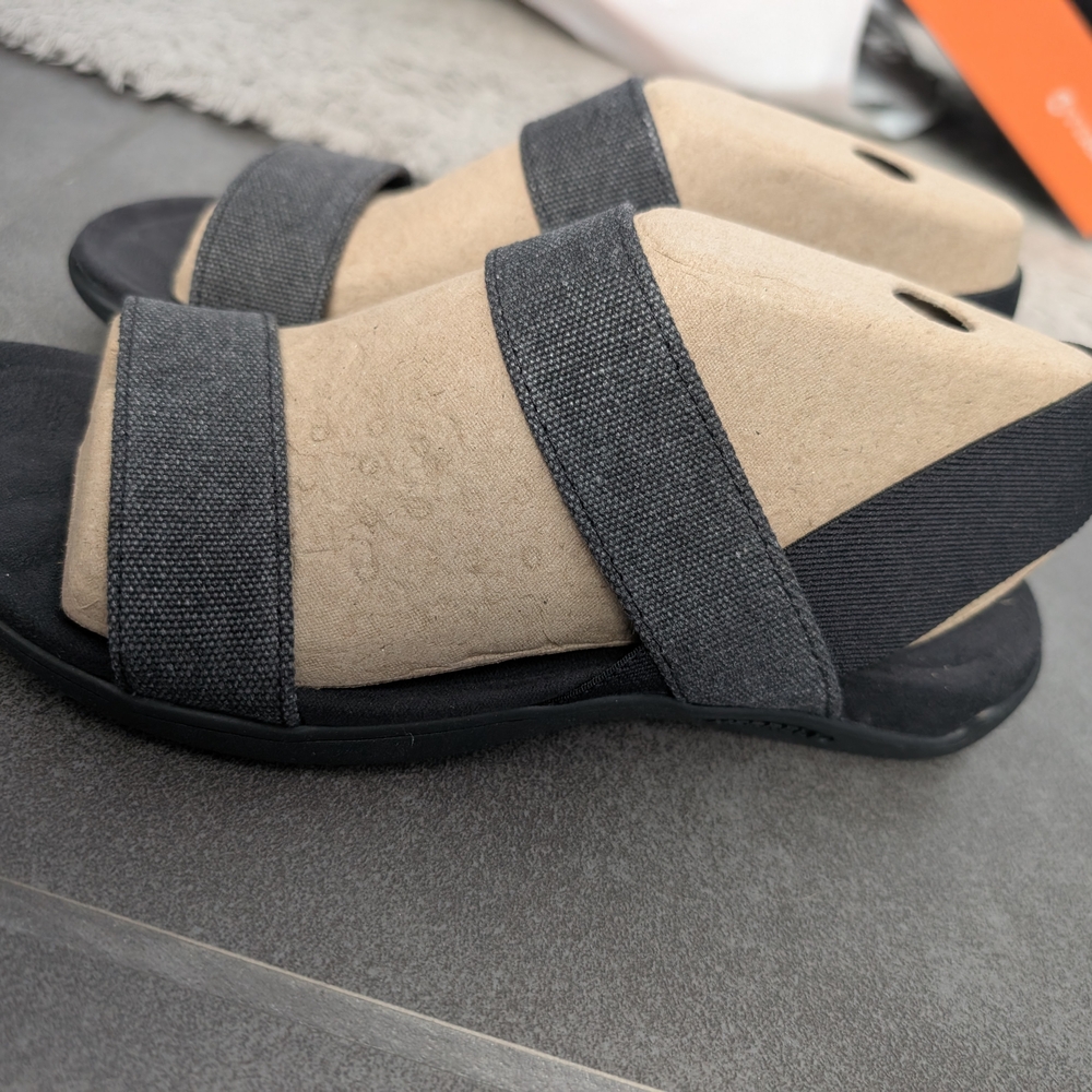 Merrell Black and Tan Sandals